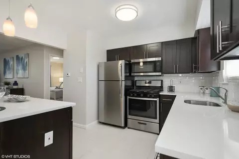 145 Grandview Ave, Edison, NJ 08837
