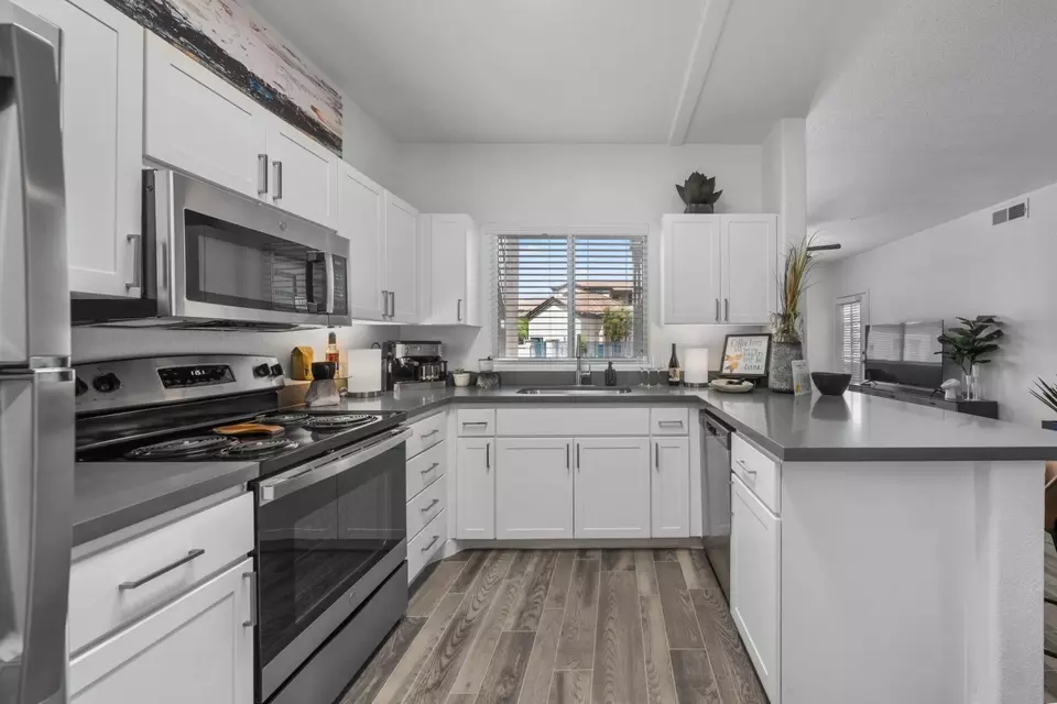  2323 E Apache Blvd #2078, Tempe, AZ 85281 photo 2