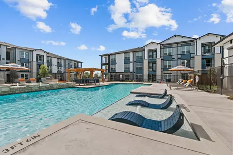 1600 N Cummings Dr #1111, Alvarado, TX 76009