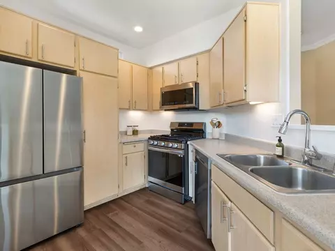 5240 Corte Bocina #002-017, Camarillo, CA 93012