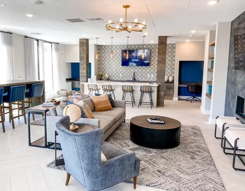 2413 Race St #4303, Fort Worth, TX 76111