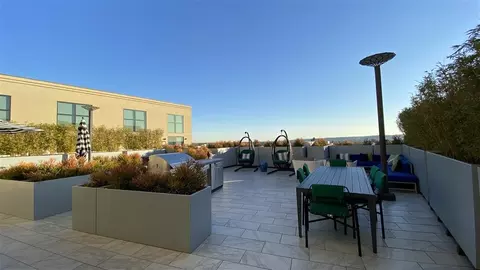 5100 Wilshire Blvd #320, Los Angeles, CA 90036