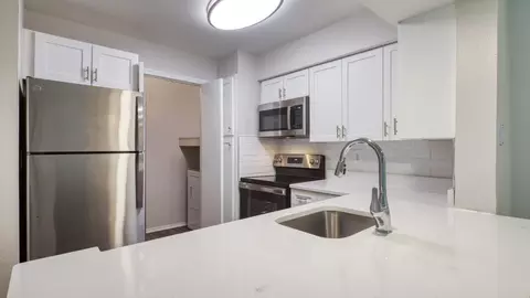 3408 Hampton Hollow Dr #03419D, Silver Spring, MD 20904