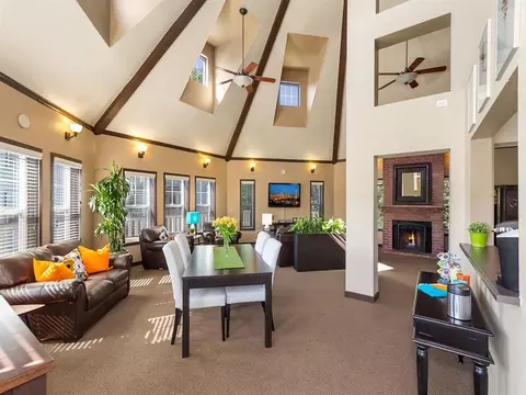 20520 Bothell Everett Hwy #D108, Bothell, WA 98012