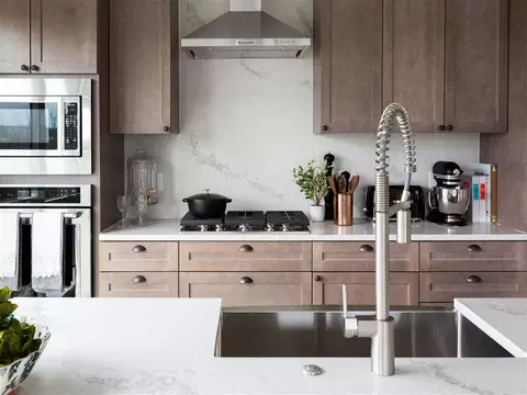 3 Tingey Sq SE #E-1009, Washington, DC 20003