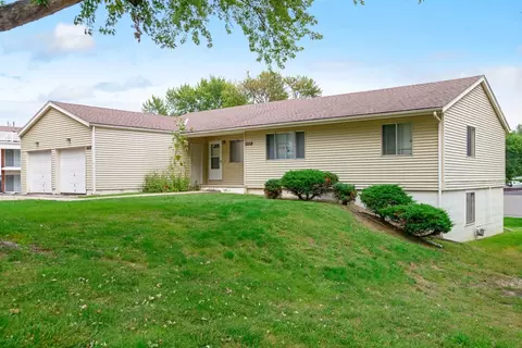 11517 Westwood Ln #2930, Omaha, NE 68144