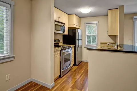 16724 Juanita Dr NE #C201, Kenmore, WA 98028