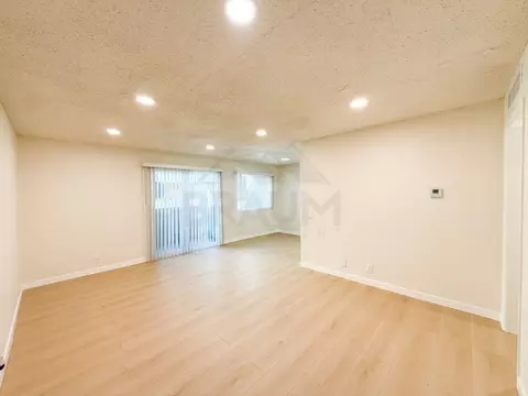 11007 Hartsook St #202, Los Angeles, CA 91601
