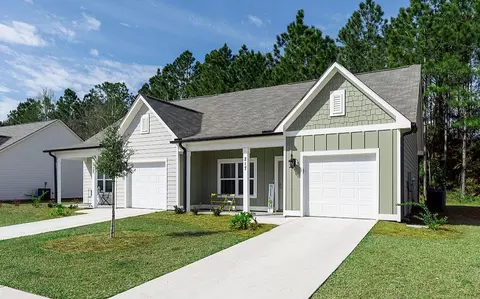 237 Fox Run Dr #1351, Brunswick, GA 31525