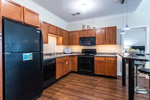 2600 Cityview Dr #CS-0193, North Kansas City, MO 64116