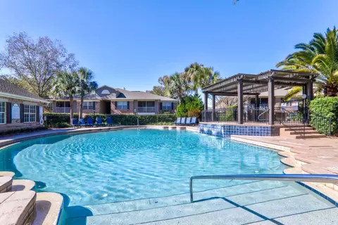 8917 N Davis Hwy #33812, Pensacola, FL 32514