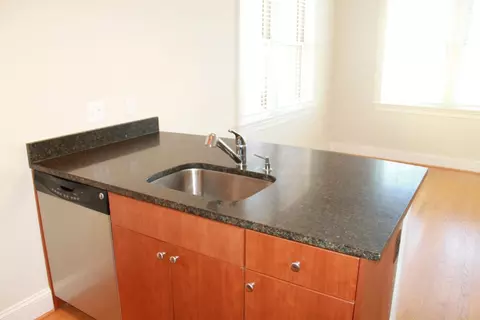 2110 19th St NW #304, Washington, DC 20009
