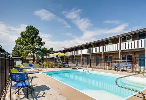 1852 S Wadsworth Blvd #2, Lakewood, CO 80232
