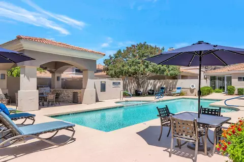 3501 E Camelback Rd #211, Phoenix, AZ 85018