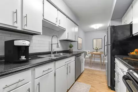 3102 Commerce Pl #3113G, Burlington, NC 27215