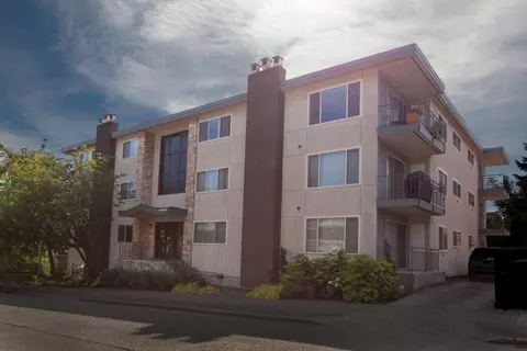465 N 45th St #404, Seattle, WA 98103