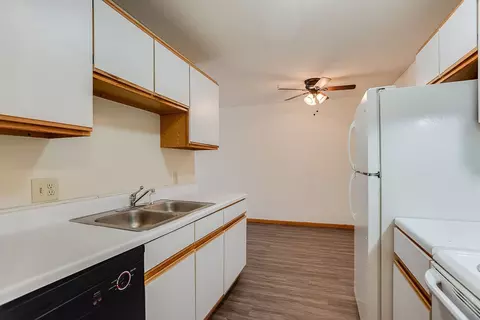 2435 Pillsbury Ave #207, Minneapolis, MN 55404