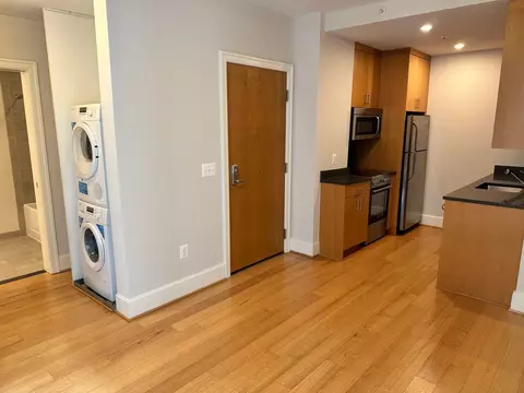 1355 17th St NW #704, Washington, DC 20036