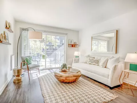 700 Lincoln Village Cir #0102, Larkspur, CA 94939
