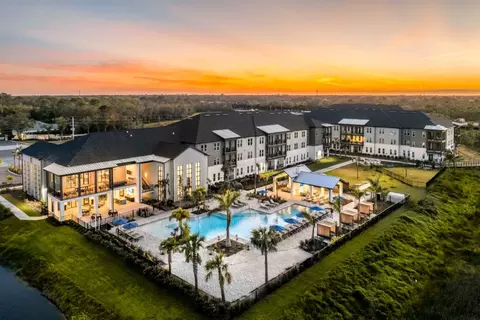 4665 Whitfield Ave #4-301, Sarasota, FL 34243