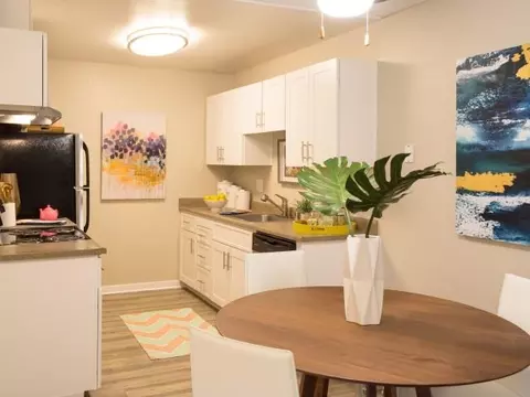 2001 Piner Rd #247, Santa Rosa, CA 95403