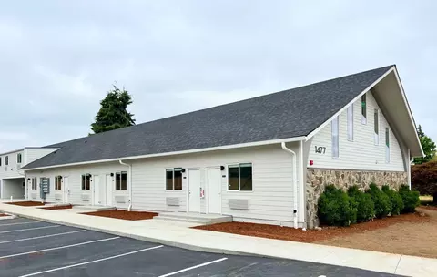 1477 N Manzanita St #203, Canby, OR 97013