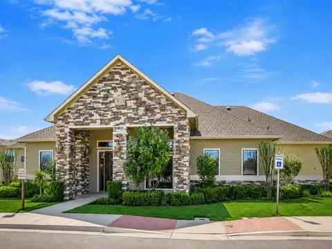 303 N Hyde Park #0614, Cleburne, TX 76033