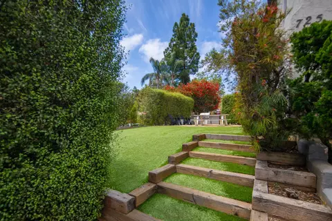 725 Alturas Ln #11, Fallbrook, CA 92028