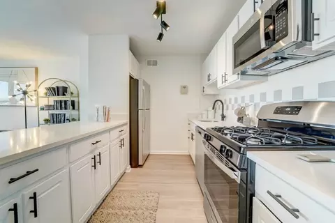 1111 Park Ave #1407, Baltimore, MD 21217