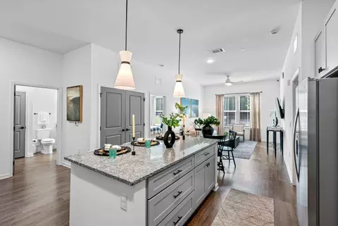 1001 Broadbank Dr #220, Belville, NC 28451