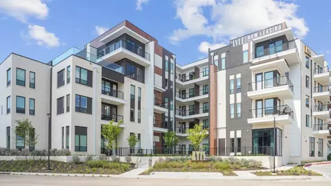 17727 Addison Rd #120, Dallas, TX 75287