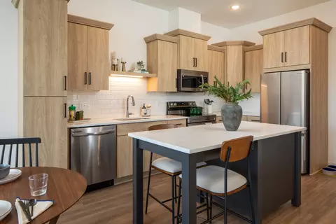 4701 Kings Point Rd #118, Minnetrista, MN 55364