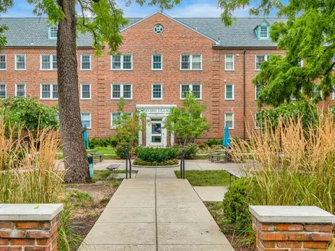 1829 Summit Pl NW #27102, Washington, DC 20009