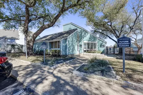 1016 Camino La Costa #0402, Austin, TX 78752