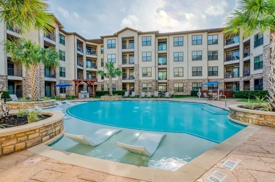  1901 Waterside Village Dr #1-154, Richmond, TX 77407 photo 2