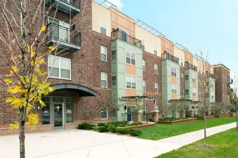 1550 Larpenteur Ave W #1-218, Falcon Heights, MN 55113