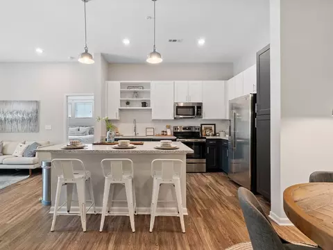 15902 White St #005-303, Charlotte, NC 28278