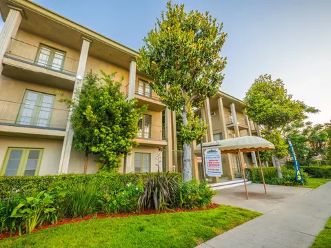 21736 Roscoe Blvd #08401, Los Angeles, CA 91304