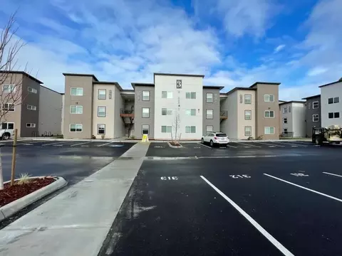 7015 S D St #2-204, Tacoma, WA 98408