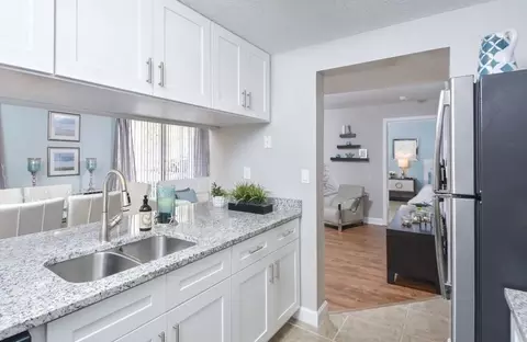 461 NW 87th Rd #302, Plantation, FL 33324