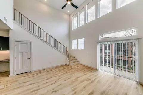 511 N Ewing #1-403, Dallas, TX 75205