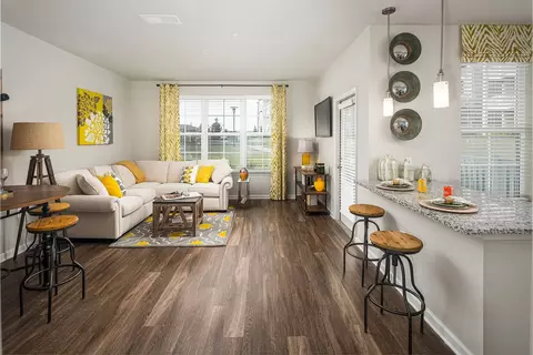 30 Market Point Dr #5106, Greenville, SC 29607