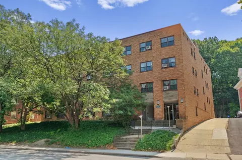5424 Fifth Ave #108, Pittsburgh, PA 15232