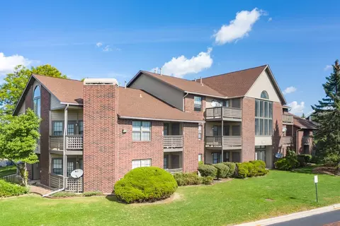 26300 Berg Rd #0413, Southfield, MI 48033