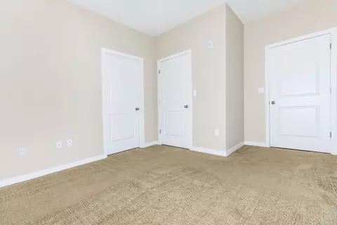 815 N Shary Rd #326, Alton, TX 78573