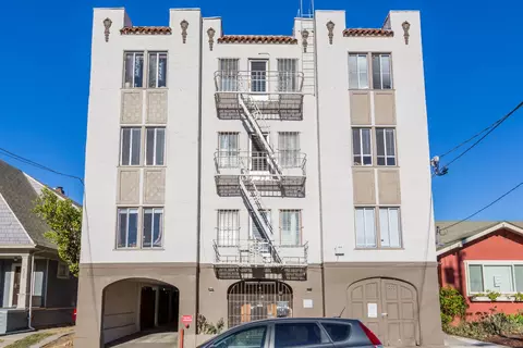 4231 Montgomery St #105, Oakland, CA 94611