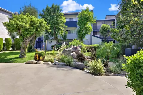19609 Sherman Way #200, Reseda, CA 91335