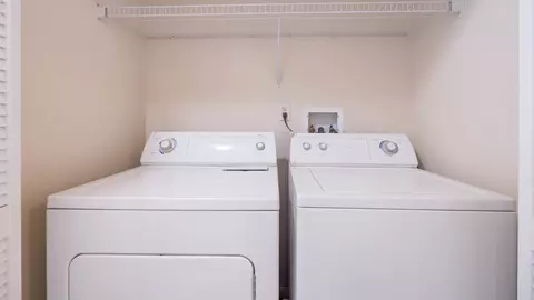 19200 Nordhoff St #1101, Los Angeles, CA 91324