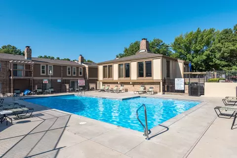 2300 A E Willow Dr #7-307, Olathe, KS 66062