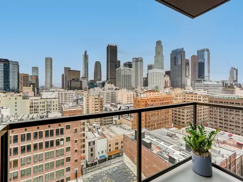 755 S Spring St #1715, Los Angeles, CA 90014